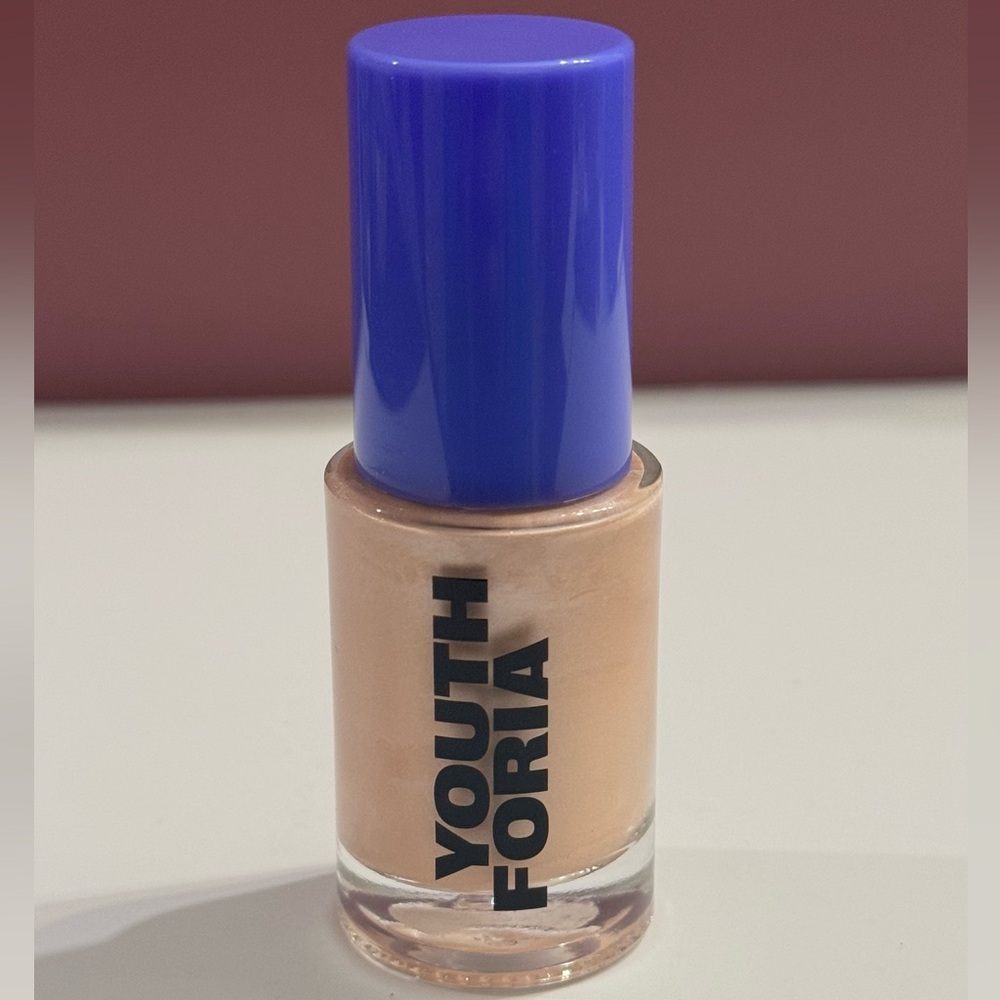Youthforia Illuminating Date Night Sun-kissed Liquid Skin Enhancer - Picture 2 of 3